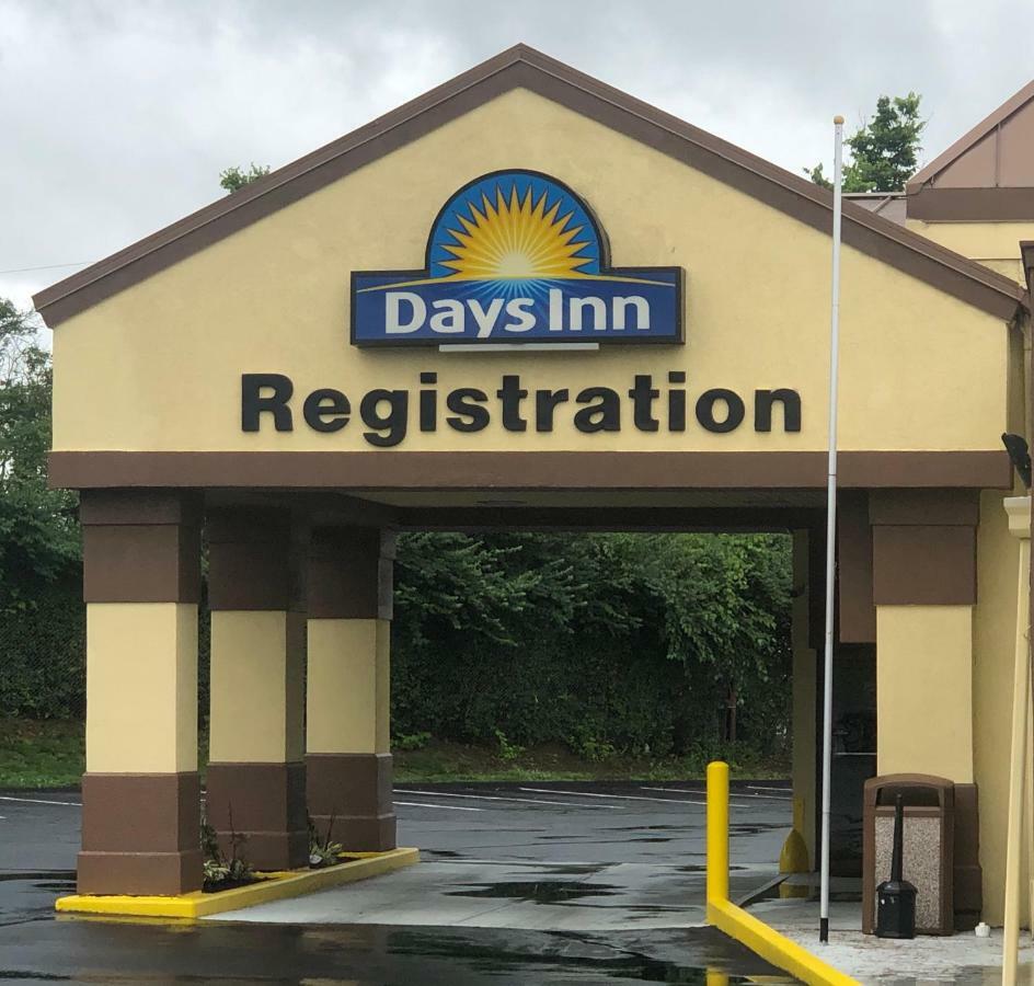 Days Inn By Wyndham Sharonville Exterior photo